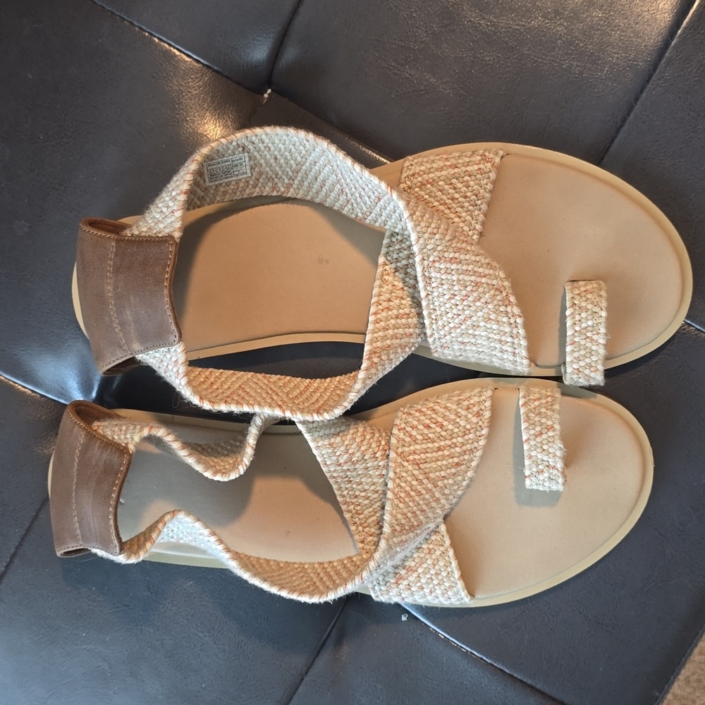 Woven tweed type upper sandals